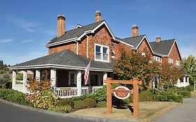 Saratoga Inn